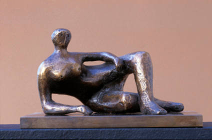 Reclining Figure: Right Angles