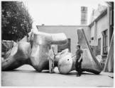 Noack Foundry, Henry Moore (left) and Hermann Noack III (right) standing in front of Three Piec…