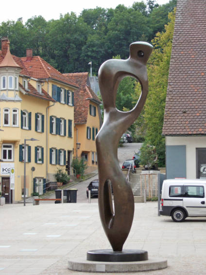 <i>Large Interior Form</i> outside Kunsthalle Würth in Schwäbisch Hall, Germany, 2005