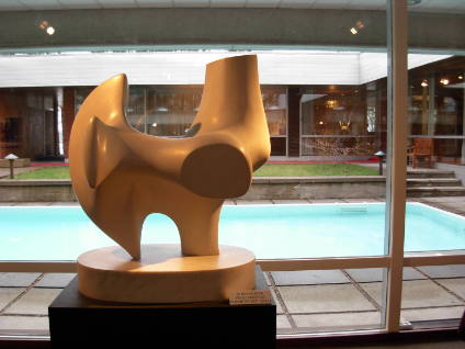 2008, Helsinki, Henry Moore and The Challenge of Architecture