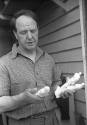 1947/1948
Henry Moore in Top Studio holding Three Standing Figures (LH 258)
photo: Felix H Ma…