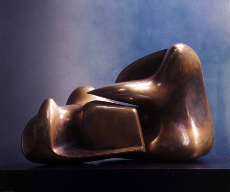 Two Piece Sculpture No.10: Interlocking – Works – The Henry Moore